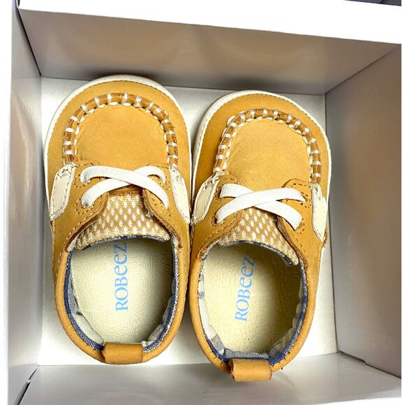 NEW Robeez Boat Shoes 6-9 Months Skipper First Kicks Mini Leather Tan Plaid - Picture 1 of 7